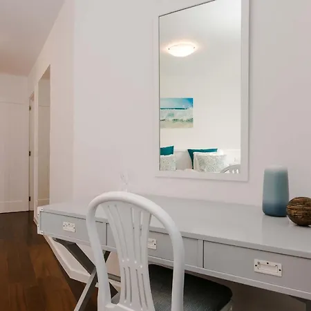 The Circular - Jacuzzi, Hiking & Vineyards